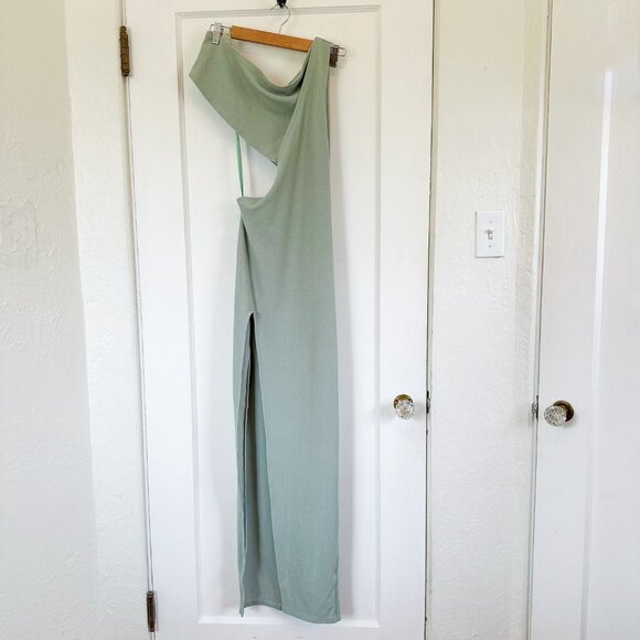 Atoir x Revolve | Time Stands Still Maxi Dress in Sage Green - Picture 5 of 8